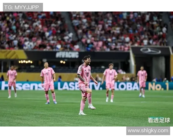 东欧足球球星辉煌征程与绿茵场上传奇故事