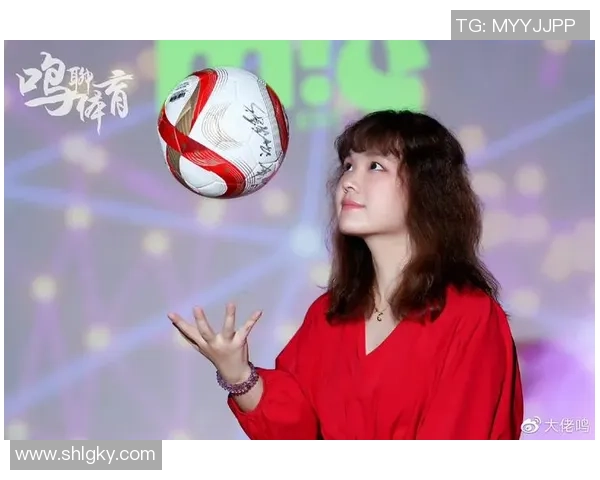 足球小女孩走红引关注成为球迷偶像背后的故事揭秘