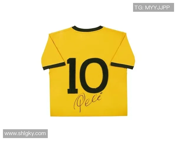 足球明星签名球衣设计创意图展示全球顶级球员个性化签名与球衣艺术结合